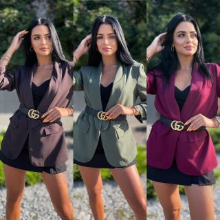 💼 Jedno sáčko, tři nálady. Která barva tě vystihuje nejvíc? 🤎 olivově zelená pro klidnou eleganci, 💚 vínová pro sebevědomí...