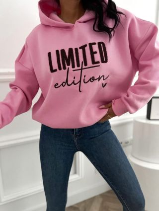 Oteplené mikiny jsou BESTSELLER posledních dnů 😍 a každá z nás je Limited Edition 😛