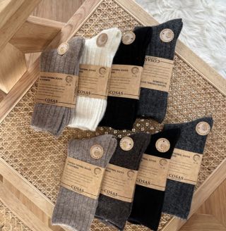 🧦🔥 PROSTĚ TO ROZDÁVÁME! 🔥🧦 Ne, fakt nekecám. 30 párů merino + kašmírových ponožek ROZDÁVÁME ZDARMA. Chceš taky? 👉 Dej...